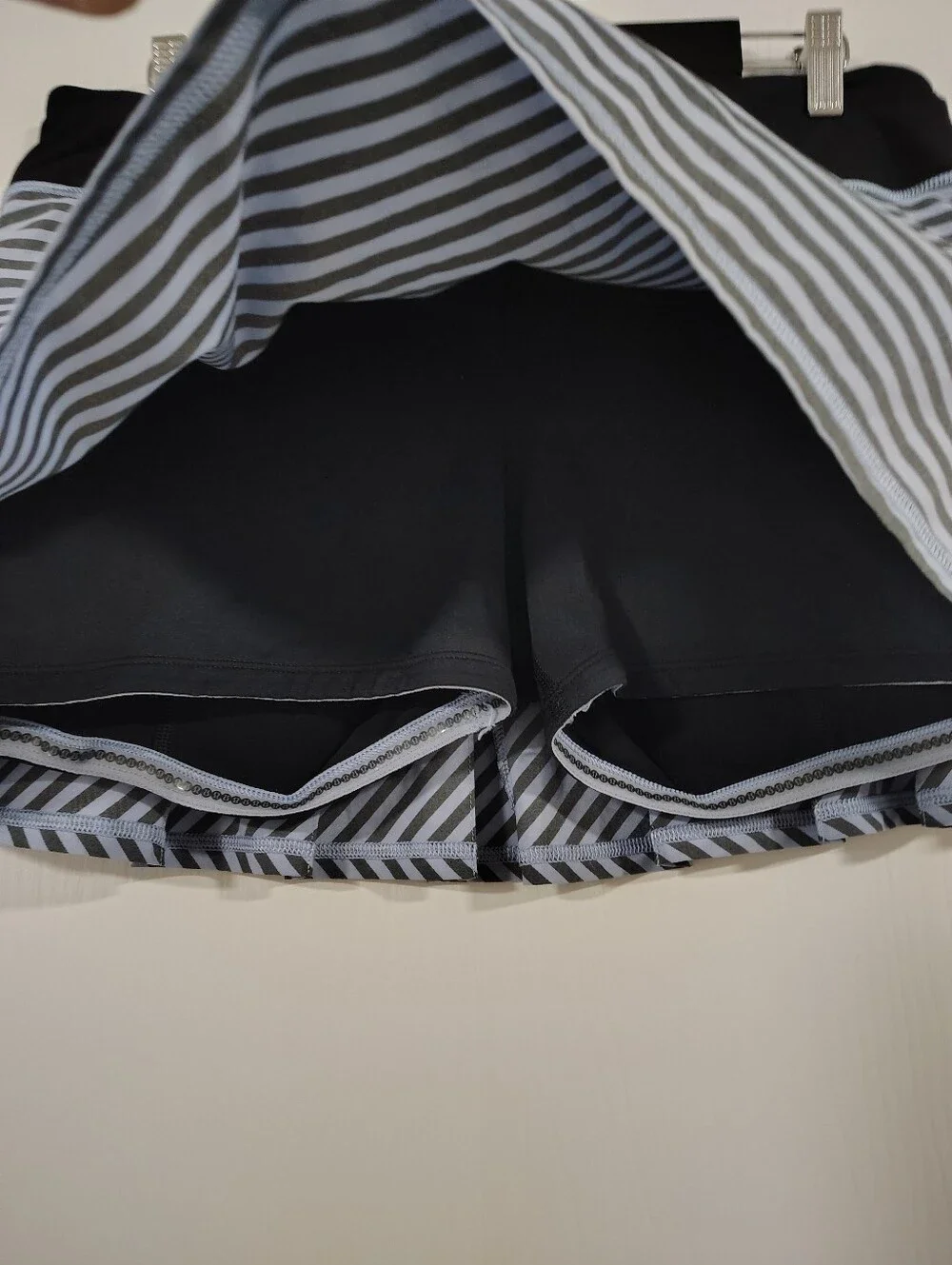 Lululemon Run: Pace Setter Skirt Stripe Black & Polar Haze Women's 10 Pickleball